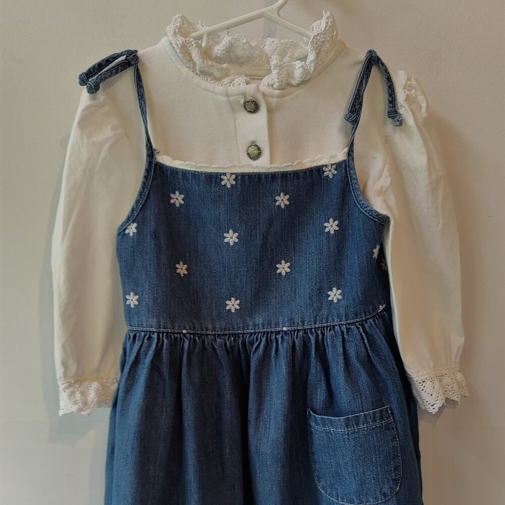 Austrian Jumper and White Cotton Blouse Daisy Embroidery 6